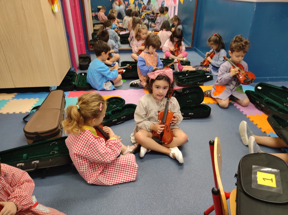 HHmusika tweet media