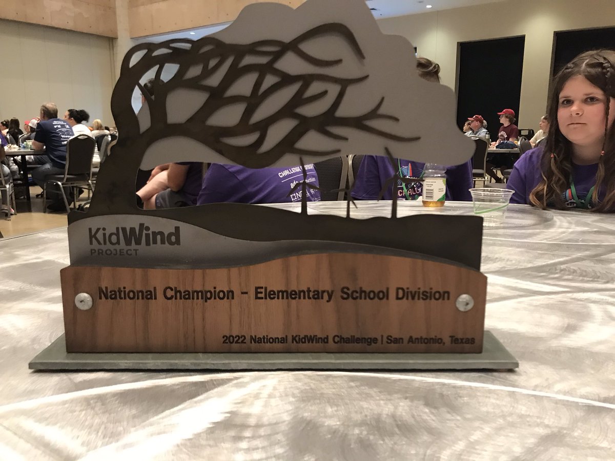MrGHMSA6's tweet photo. National Champions! @ksenergyprog @KidWind_Project @hutchSTEMmagnet @USD308 #308proud https://t.co/9g5UJ90bOe