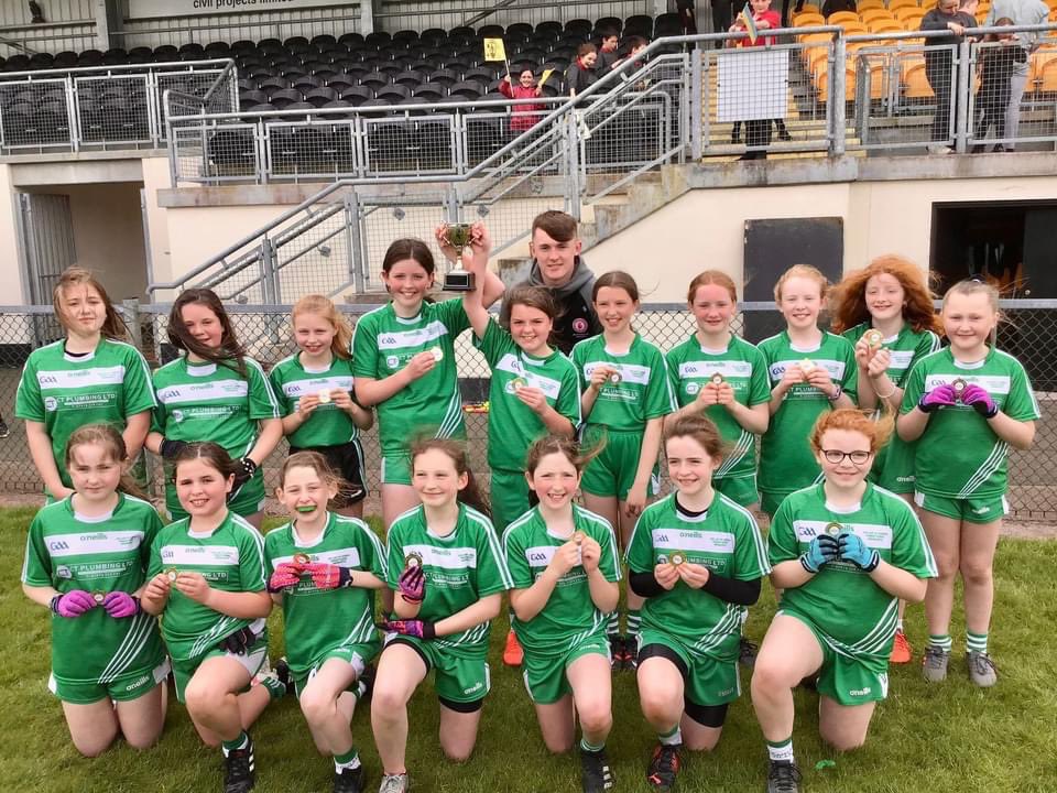 greencastleGAA's tweet photo. Comhghairdeas to @GreencastlePS P6 and P7 girls who won the St. Teresa's Cup yesterday. Fantastic achievement ladies 🥳🙌🏻💚 https://t.co/0VBFkS5jlM