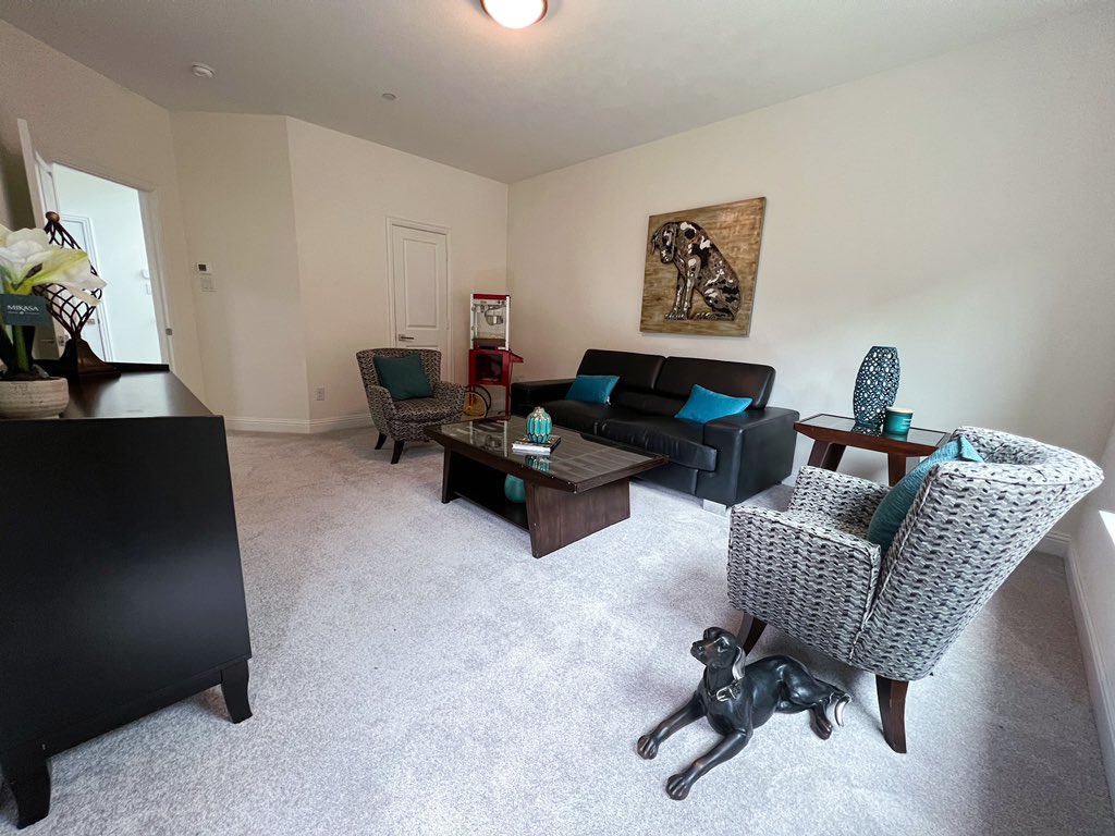 StannumProperty's tweet photo. Private secondary bedrooms located on first floor https://t.co/KWlStf5KqL