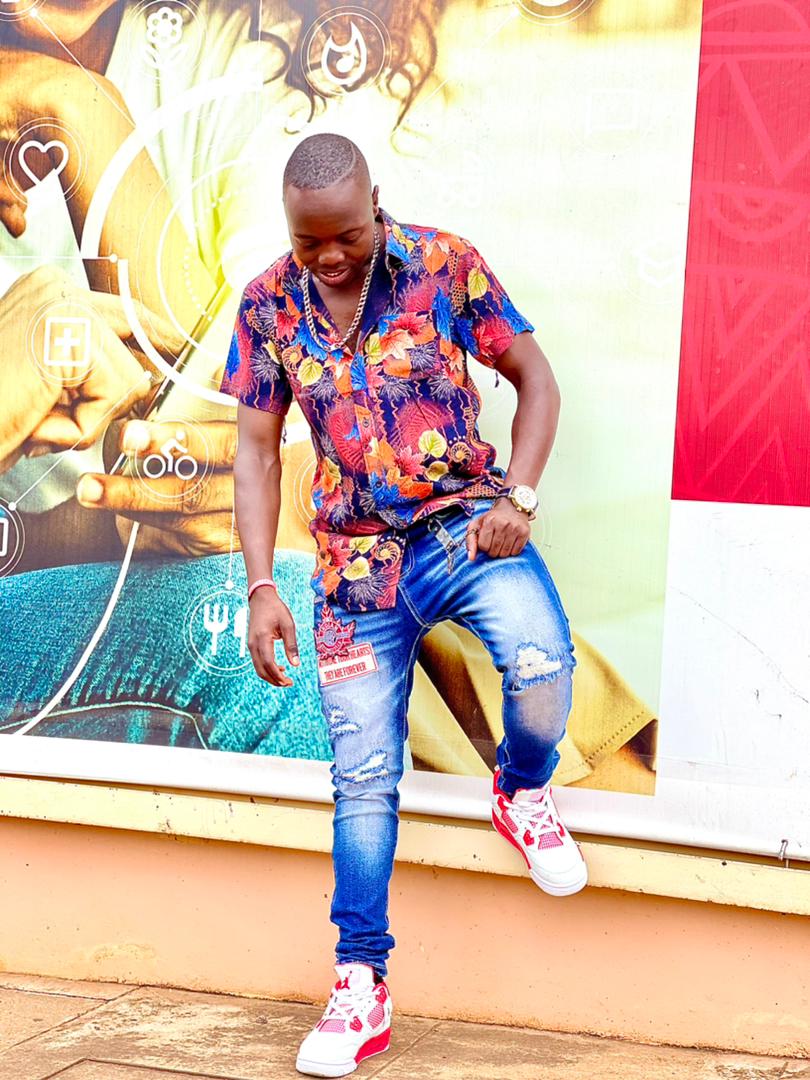 brunobetty81's tweet photo. Bruno Betty.22/7/2022.Afro club kasangati.#Gyenvudde https://t.co/Yeu5HUmCIg