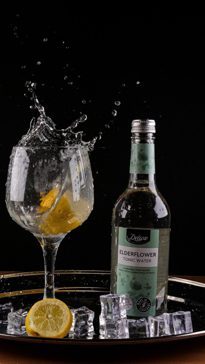 BlindLuckPhoto's tweet photo. So #proud of my year one #photography #Students @MidKentCollege #creativemedia #ual #Tonic #ice #lemon @AldiUK https://t.co/0pzRcjnIV4