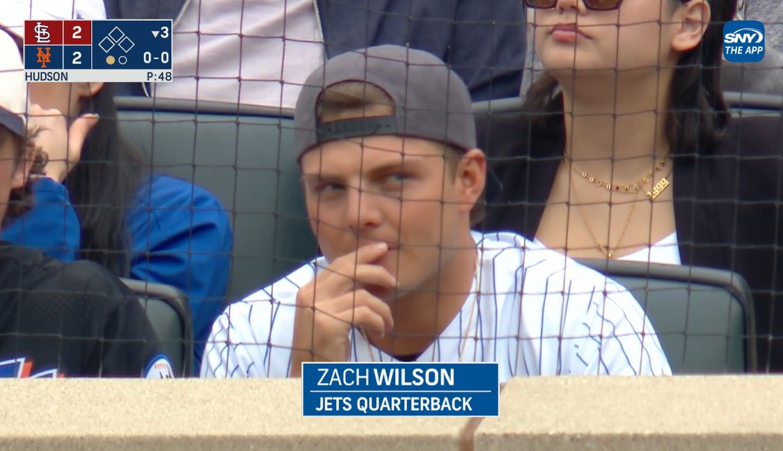 Metsmerized's tweet photo. Hey @nyjets, this guy looks familiar. https://t.co/GoSAXpoV5C