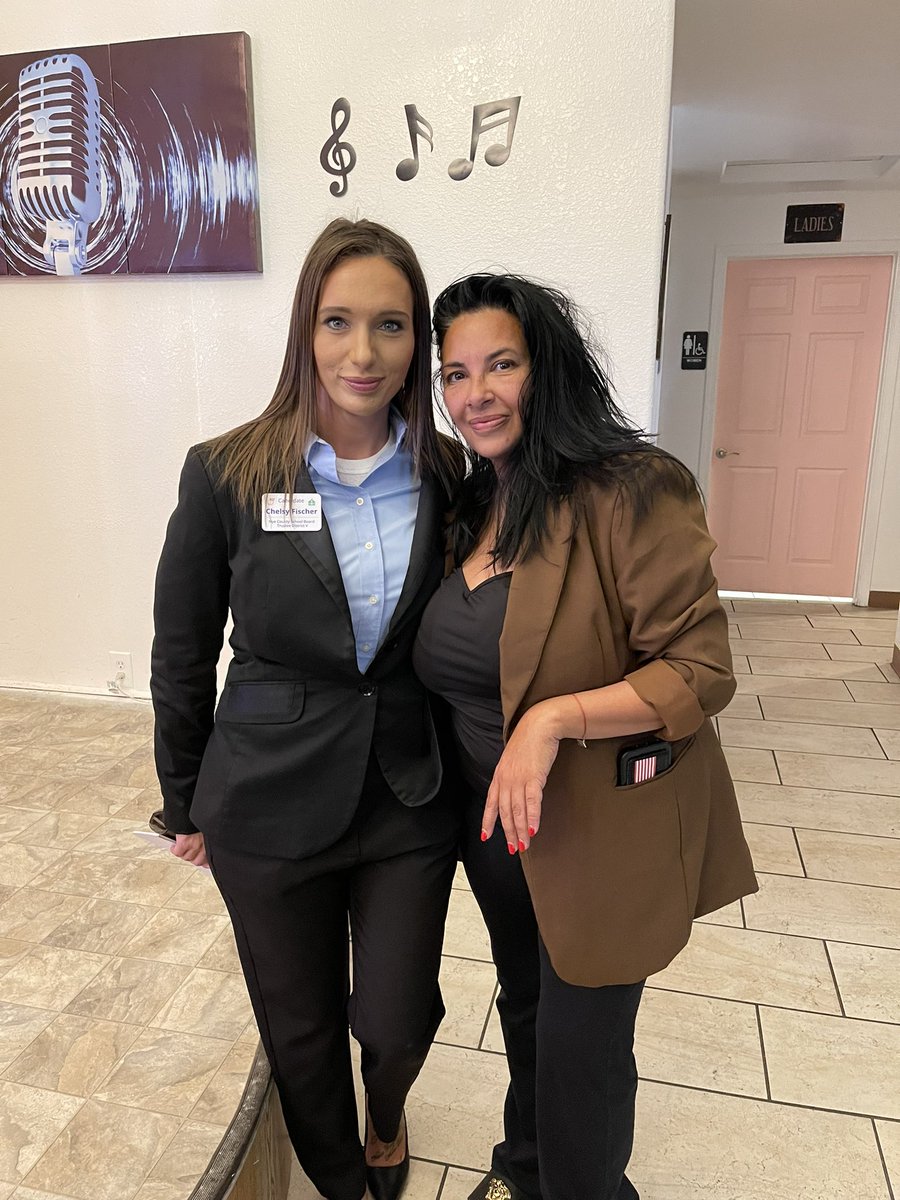 ChelsyFreedom's tweet photo. HUGE THANK YOU TO @RealAnnieBlack @TonyLaneNV and @BillCarns1 for the HUGE event in Nye last night! Wish I could have stayed longer! Got to finally meet @sambrownusa and @Chattah4Nevada in the flesh finally. 

People are going to KNOW who their votes are going to this year. https://t.co/eaEkEonPPj