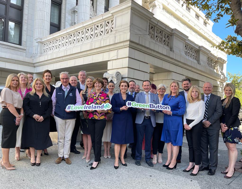 #bestofireland on tour in California with <a href="/TourismIreland/">Tourism Ireland</a> #flyingtheflag🇮🇪 <a href="/dromolandcastle/">Dromoland Castle</a>  super week reconnecting with our travel partners and media on the west coast
#pressthegreenbutton