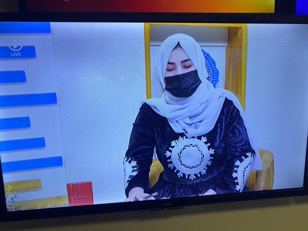 SkyYaldaHakim's tweet photo. Female television presenters now covering their faces when they appear on the screen in Afghanistan. The Taliban continue to say they aren’t enforcing the face veil. Why then are these women forced to appear on tv with face coverings? https://t.co/IvDEioUeky