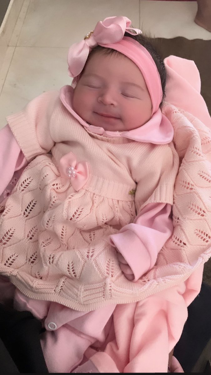 ale_908's tweet photo. Não posso me esquecer de orar e agradecer a Deus por fazer das coisas tão simples e mas bonita e prova disso tudo é você , minha boneca 🥰🙏🏻🥺💕 https://t.co/YP71OGpJ6F