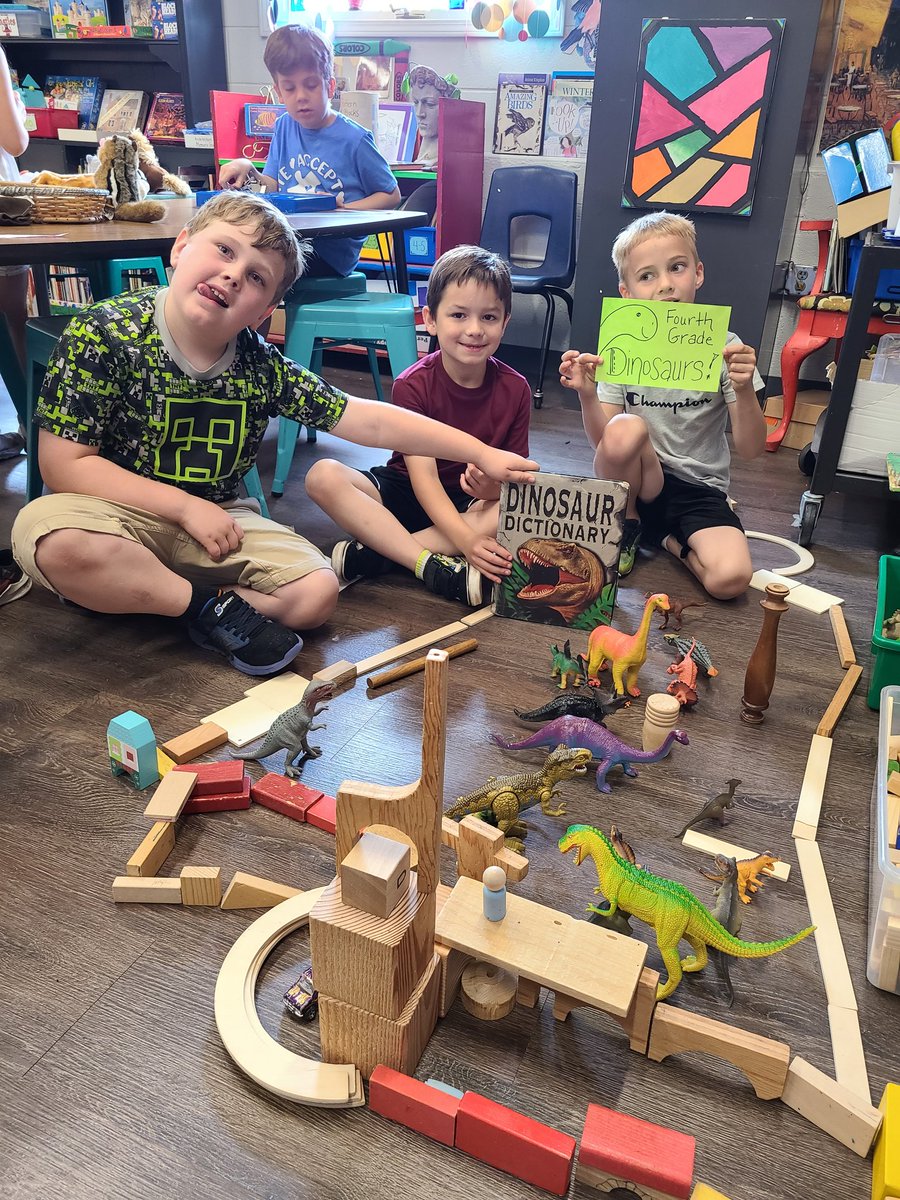 These boys created #JurassicPark on #TokenDay! @Taylor_Graham10 Special request for Dr. Turner <a href="/EllisElementary/">Ellis Elementary</a> to put this pic on the big screen! #tigerlegacy