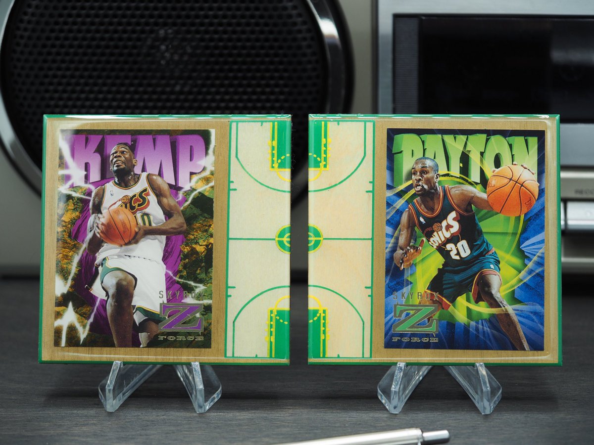 CardTiles's tweet photo. โ๏ธโน๐ฟโโ๏ธ & the ๐งค
โก๏ธ https://t.co/yWOn1CJcXJ
#seattlesupersonics #sonics #garypayton #shawnkemp #keyarena #bringbackthesonics #basketballcards #90snba https://t.co/lNbIHtUc39