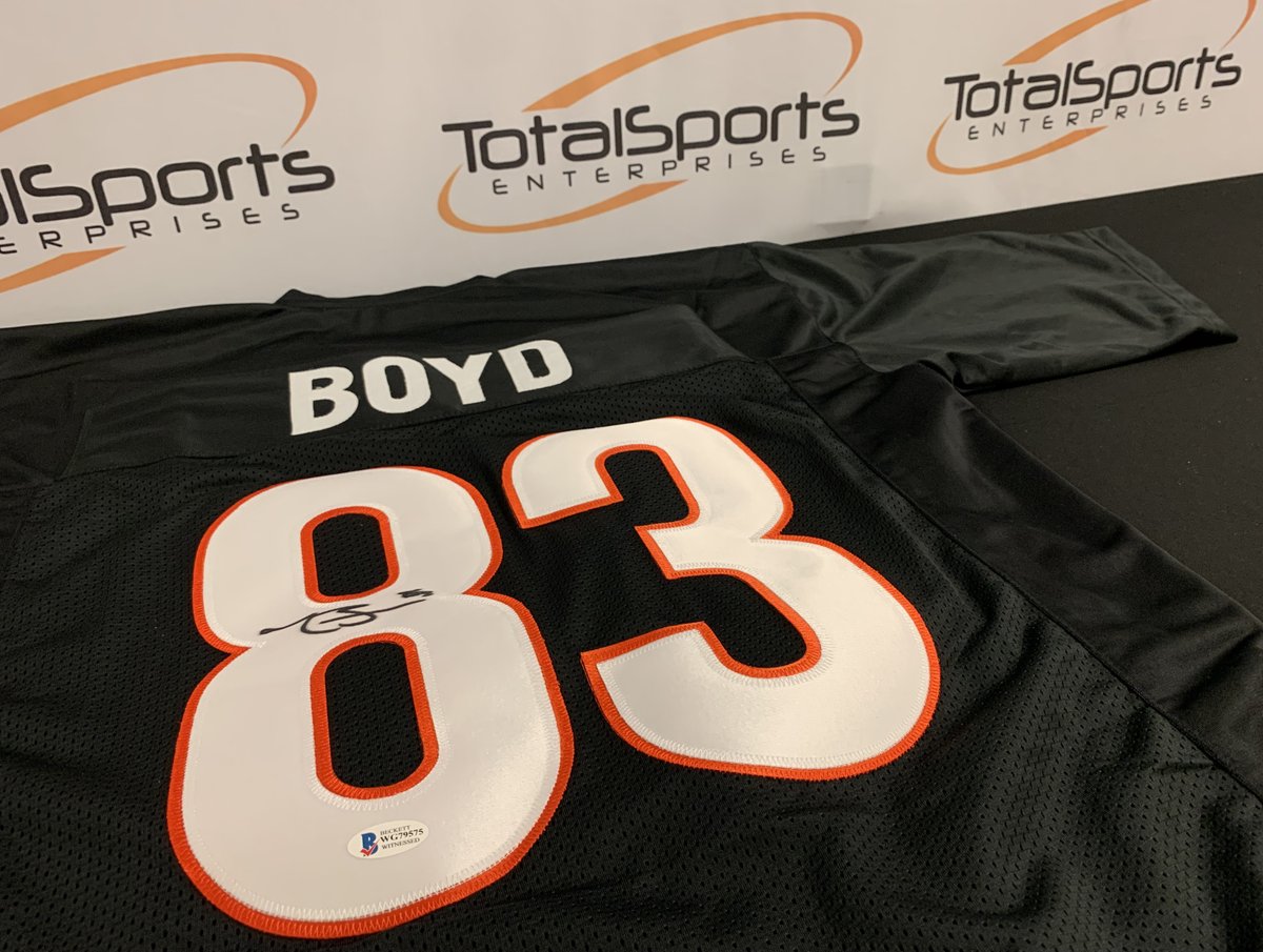 BengalsBids's tweet image. We're going to give a Tyler Boyd autographed jersey to someone who retweets this tweet AND follows us!

We'll pick a winner on Monday 5/23!