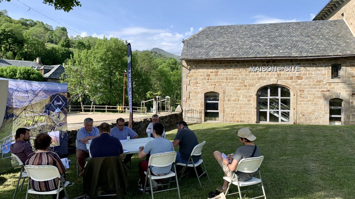Grand Site de France Puy Mary - 🌋 du Cantal (@puymary_off) on Twitter photo Conférence de presse du lancement de la saison estivale 2022 du <a href="/PuyMary_off/">Grand Site de France Puy Mary - 🌋 du Cantal</a> #puymary #presse #cantal Conférence de presse du lancement de la saison estivale 2022 du <a href="/PuyMary_off/">Grand Site de France Puy Mary - 🌋 du Cantal</a> #puymary #presse #cantal
