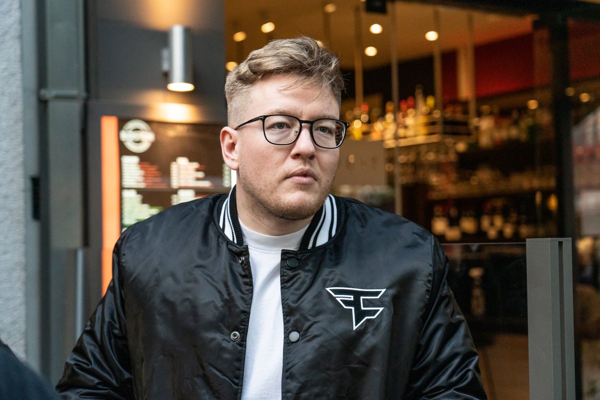 FaZe Clan tweet media