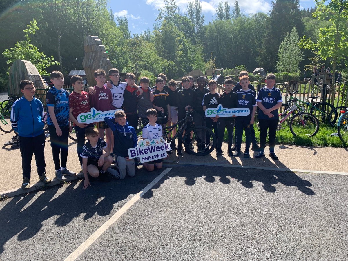 MonaghanCoCo's tweet photo. The #andshecycles ambassadors from Beech Hill College, Monaghan organised a cycle along the greenway to #RossmorePark today as part of their #BikeWeek2022 Students @BHCMonaghan & @stmacartans pictured here! π²
#BikeWeekMonaghan #BikeWeek2022 #ClickIntoGear
@TFIupdates https://t.co/d5TPl1k6E0