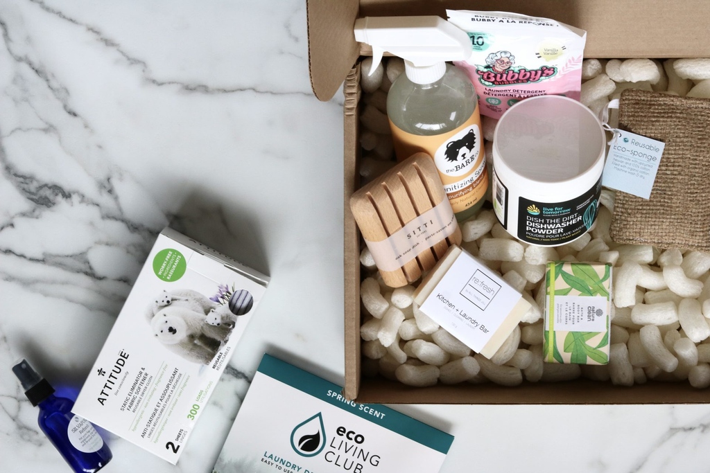 TheCleanCrateCo's tweet photo. Sarah's latest Clean Crate Review is IN!🤩 
Get the details of the full unboxing here: https://t.co/cYtC3Z2Ufi
#nontoxic #springcleaning #cleaning #clean #greenliving
#blogpost #canadian #canadianbrand https://t.co/pQEZF4CPqt