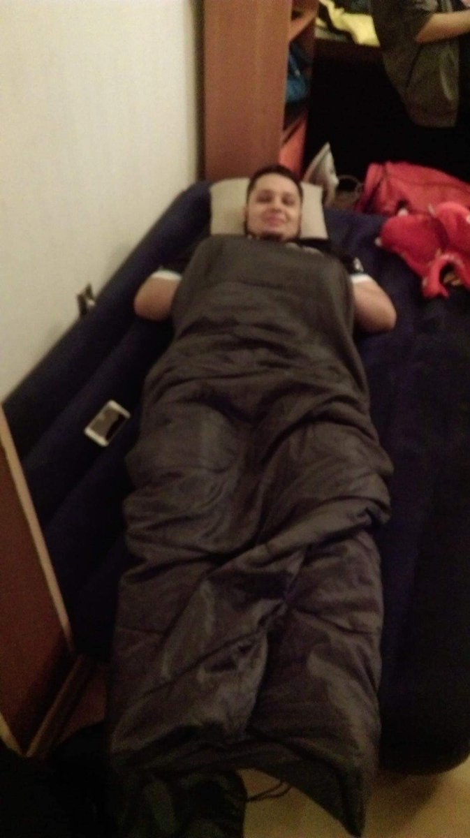 After hours of talk with Padre, @R6_AueR agreed to unretire to stand in for <a href="/KrzokR6S/">Krzok</a> in upcoming season of V4 Masters on 1 season/10 million $ deal. Source: random konfident