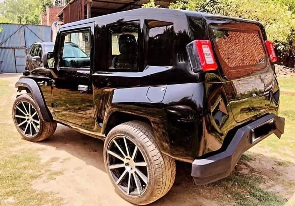 BharatFalswal's tweet photo. Kon h ye log Kahan paaye jaate h India mai 🧐 @Mahindra_Thar @Mahindra_Auto #mahindrathar #Thar @anandmahindra Sir that’s make you laugh definitely 😜😂 

#imaroadtripper #motorheadbharat https://t.co/doUtVkaFqK