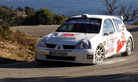 PatrykGerber's tweet image. Jak dobry był Robert #Kubica w rajdach? Swego czasu, gdy jeździł bez presji był genialny. Moim highlightem jego przygody w rajdach jest Rallye Du Var 2010. Skromnym clio s1600 z moim tak- Kubą, na prawym fotelu. Dlaczego ten rajd był tak wyjątkowy? Wyjaśnię wam w tej nitce #F1PL
