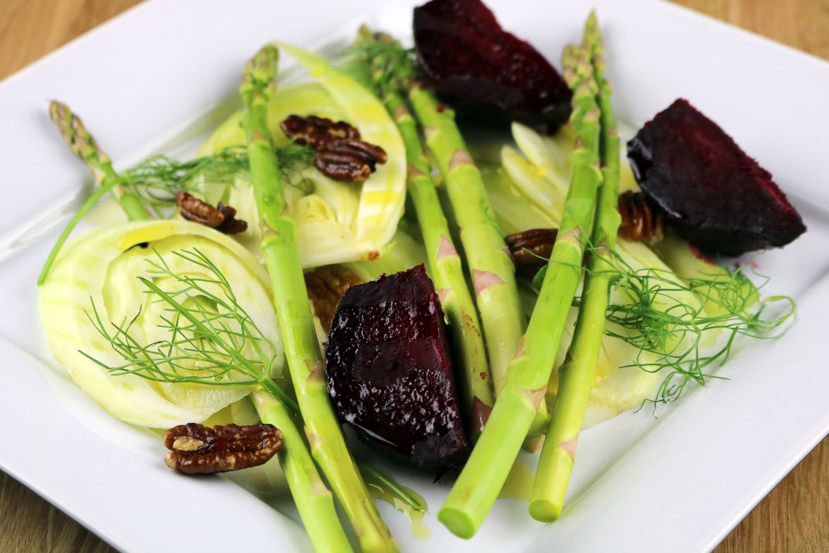 Asparagus and beets are in season. Try this Roasted Beet and Asparagus Salad recipe from the <a href="/ReaganITCDC/">Ronald Reagan Bldg</a> Executive Chef, Houman Gohary: bit.ly/3lbDpAu 
Also, stop by the Chef Demo tent at 12:00 PM tomorrow to watch him prepare a seasonal dish!