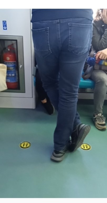 PoopPantsE1's tweet photo. pooping in my pants in public on the subway do you like https://t.co/iSR0x9YZPw