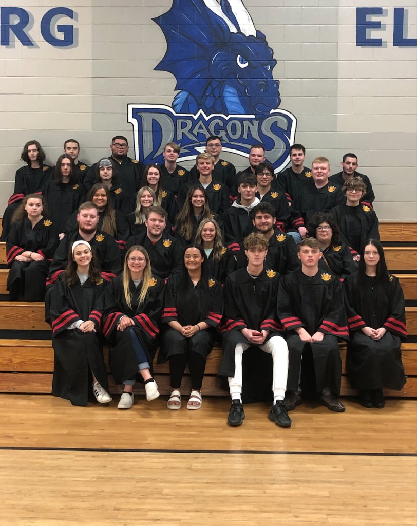C_MooreLCHS's tweet photo. The Class of 2022 visited all schools in the county for a parade of graduates! https://t.co/WGJLOzWCNL