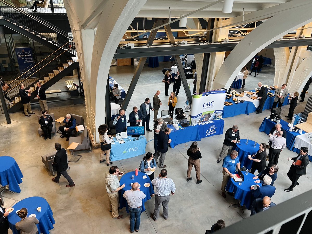 The_EEAlliance's tweet photo. #FF4EE recap: attendees enjoyed reconnecting over snacks and coffee in a sunny & sponsor-filled exhibitor hall! We weren't the only ones who relished reconnecting in-person after years of of zoom meetings. https://t.co/vUDx3RRMlY
