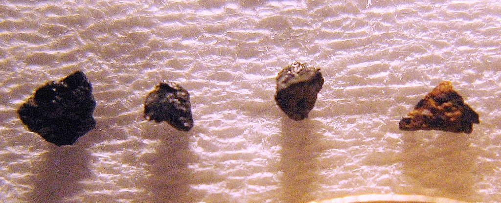 MxStratega's tweet photo. Encuentran el origen la piedra extraterrestre más vieja jamás encontrada en #Egipto 

Conocida como ‘piedra de Hipatia’, este fragmento cósmico parece ser parte de los escombros que dejó la explosión violenta de una estrella antigua.

https://t.co/vwtrXkKrfF https://t.co/56KLAo3rqN