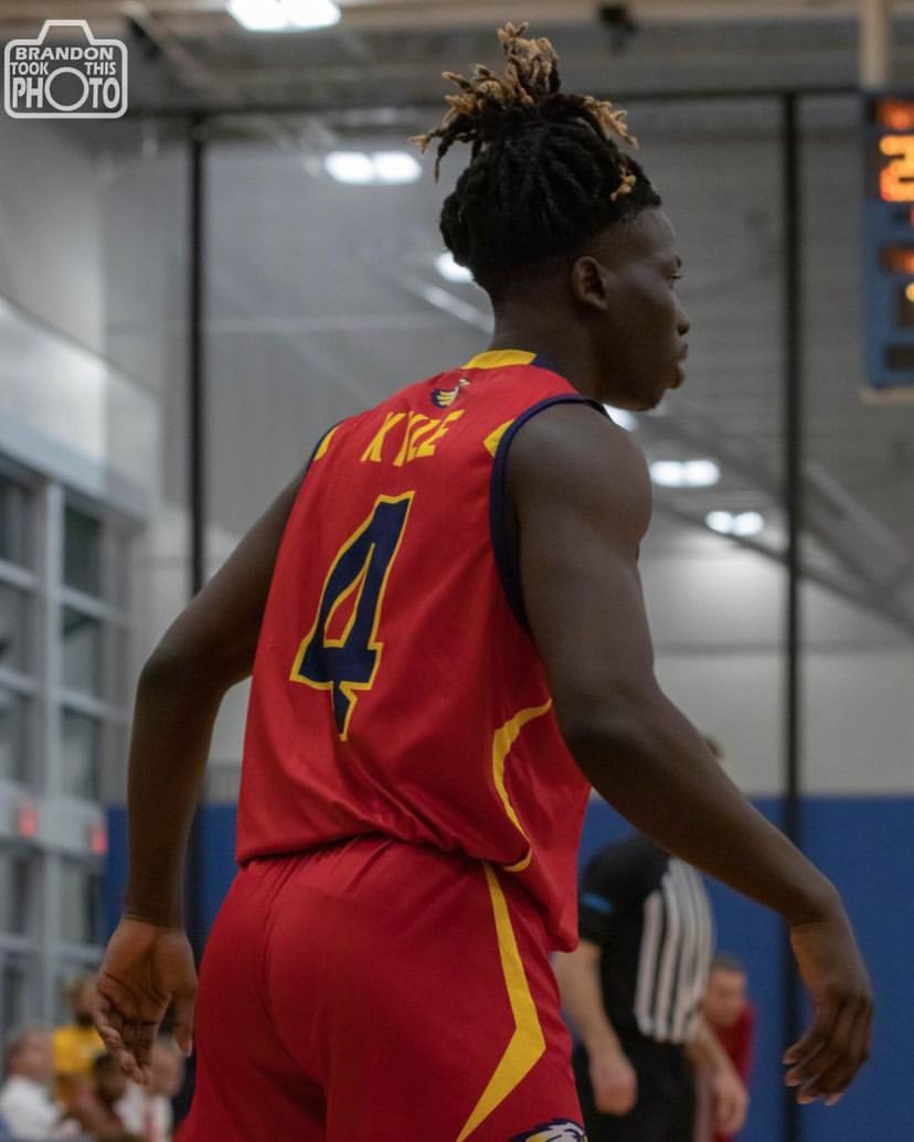 Go check out my basketball highlights 💪 youtu.be/R_PGUu6DZGI via <a href="/YouTube/">YouTube</a>