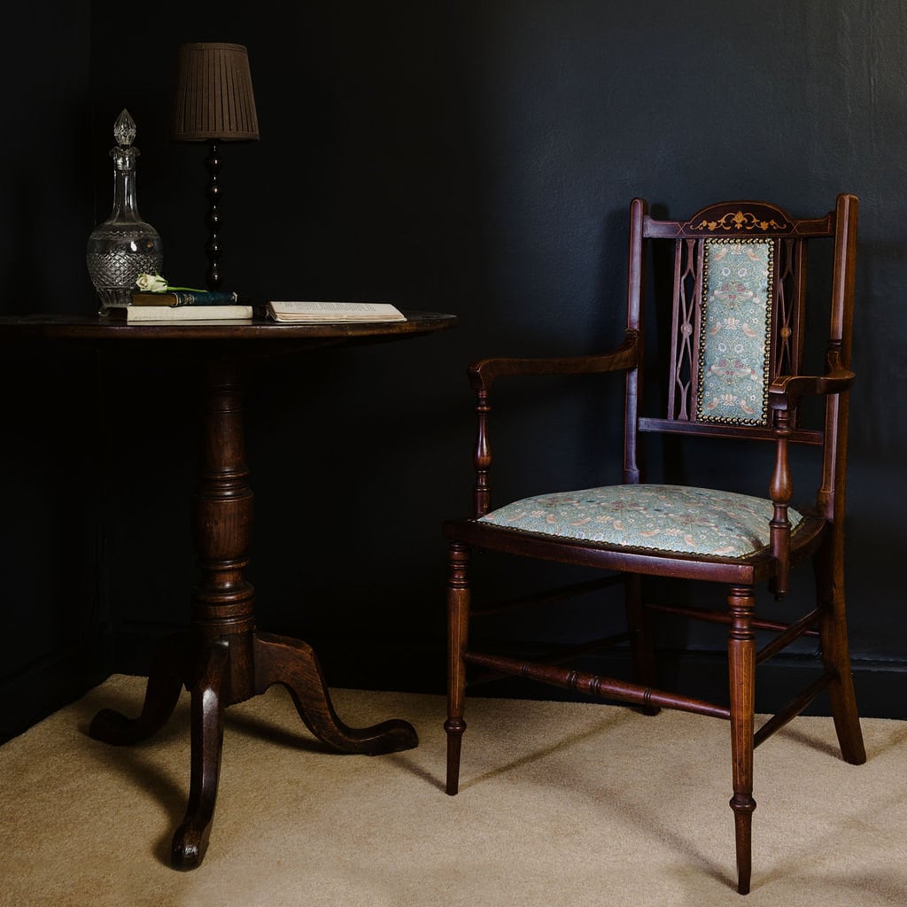 EJenkinsDesigns's tweet photo. Take a peek, this one is truly stunning now in my #etsy shop: Antique Bedroom Chair with William Morris' Strawberry Thief Fabric https://t.co/9iCMnHojGD  #bedroom #victorian #uniquechair #williammorrisstyle #classicchair #ellajenkinsdesigns https://t.co/v8TaMHQ7HL