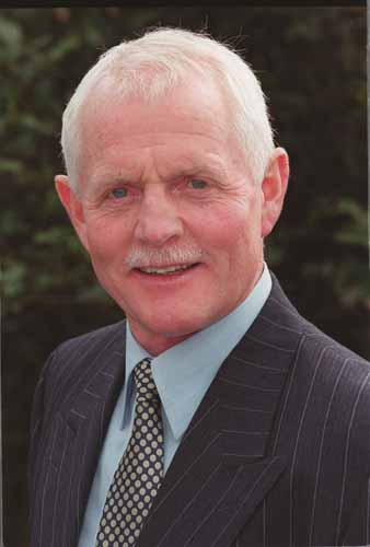 Happy Birthday to Emmerdale legend Chris Chittell aka Eric Pollard! 