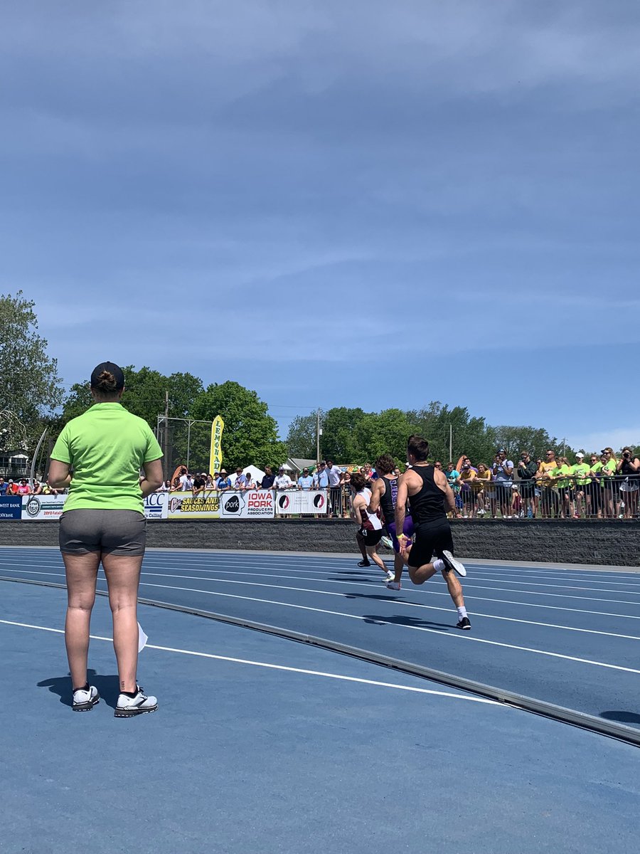 Zach runs a 23.23 in his open 200!