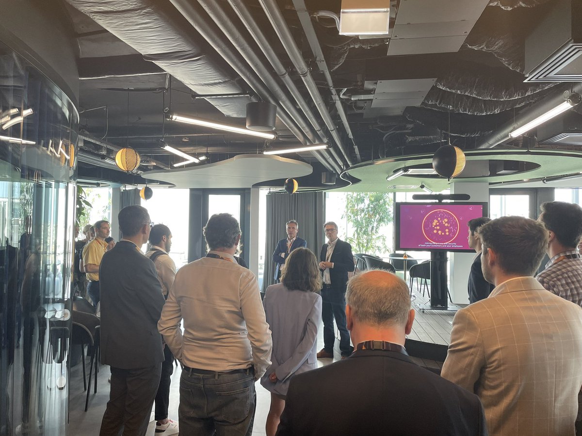 Vjollois tweet media