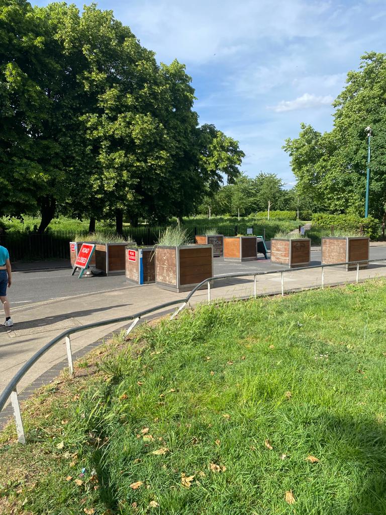 ChloeLessore's tweet photo. Just to let people know, @lb_southwark have made a ridiculous and dangerous Faux Pas by blocking off St George's Way halfway down near Chandler Way. This is going to cause massive inconvenience so a lot of people and create more traffic at Angel Oak School https://t.co/rNkKsPM8Bk