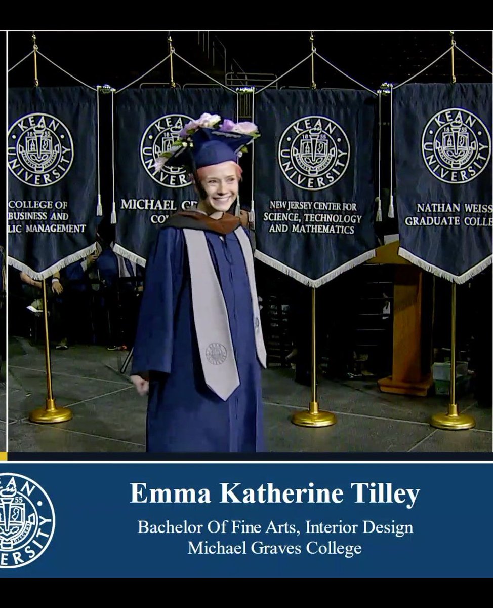 nakachokos's tweet photo. #EMUPDATES: THEY ARE GRADUATED https://t.co/Qie6APhTHw