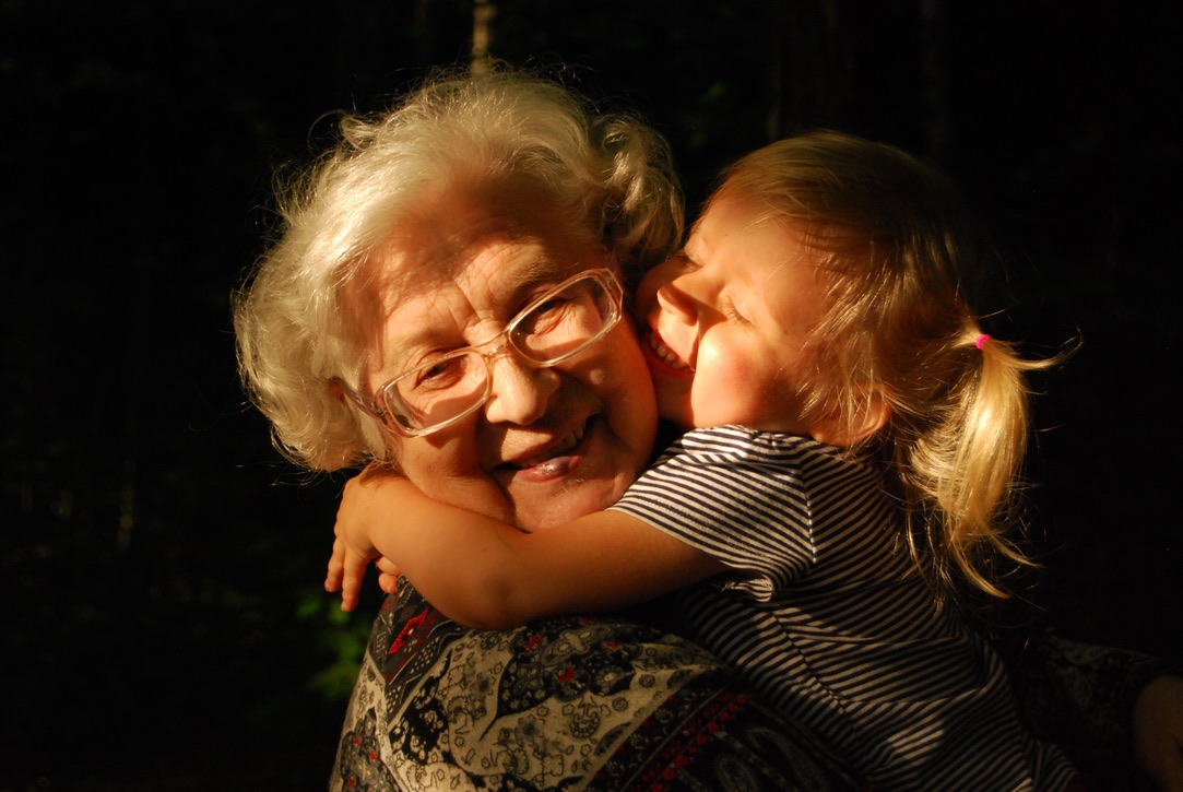 Navigil_FI's tweet photo. Visit Grannie & Granpa👏
Grandparents in the family provide knowledge, maturity, stability, and unconditional love for their grandchildren. Even science proves the important role of Grandparents:
https://t.co/di1wIoTx7a
#ShareAndCare #Navigil #AgeIsAdventure https://t.co/7mGnn73TgJ