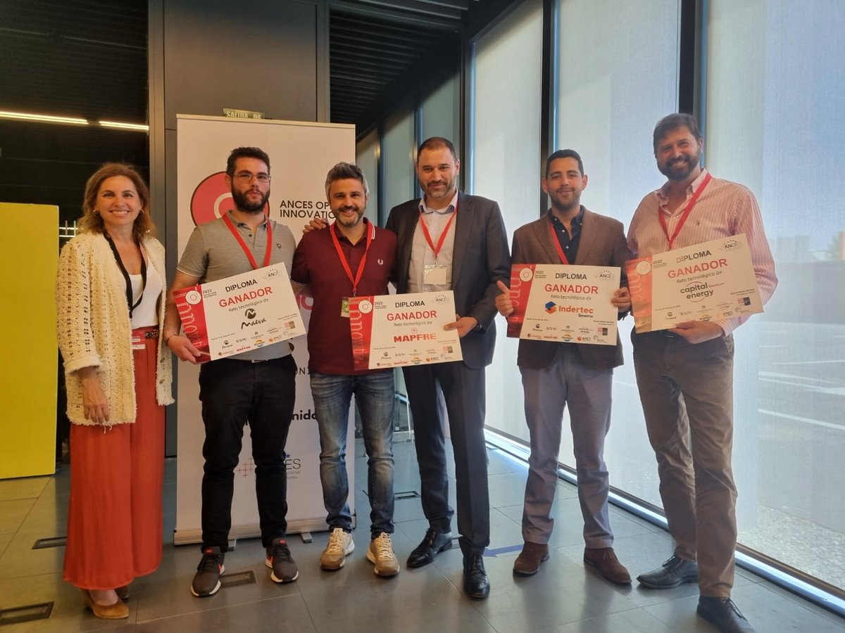 SCTAsturias's tweet photo. Las empresas asturianas @BYMIngema #TácticaDesarrolloindustrial, @H2Vector y @simbiosys_es han sido premiadas en el #AncesOpenInnovation2022 por sus soluciones a los retos planteados por @aceitesmaeva @_CapitalEnergy_ #Indertec y @MAPFRE
https://t.co/V3c0EQikAT https://t.co/z5cyZSM4iJ