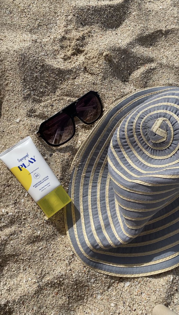 wmzart's tweet photo. 42°C summer beach days 🌞❤️‍🔥 https://t.co/V8mtVj2Phv