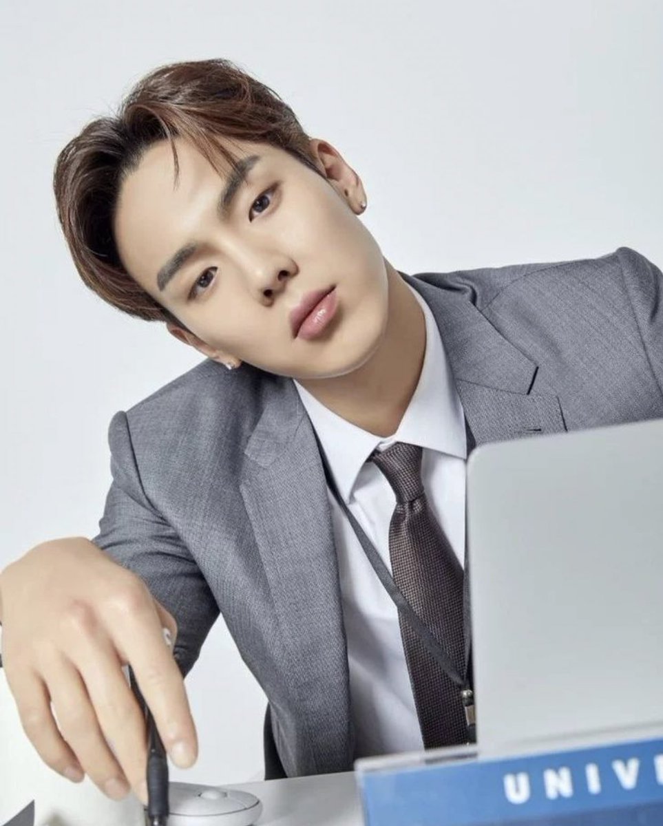 shownucb's tweet image. 337 dias 
#SHOWNU @OfficialMonstaX