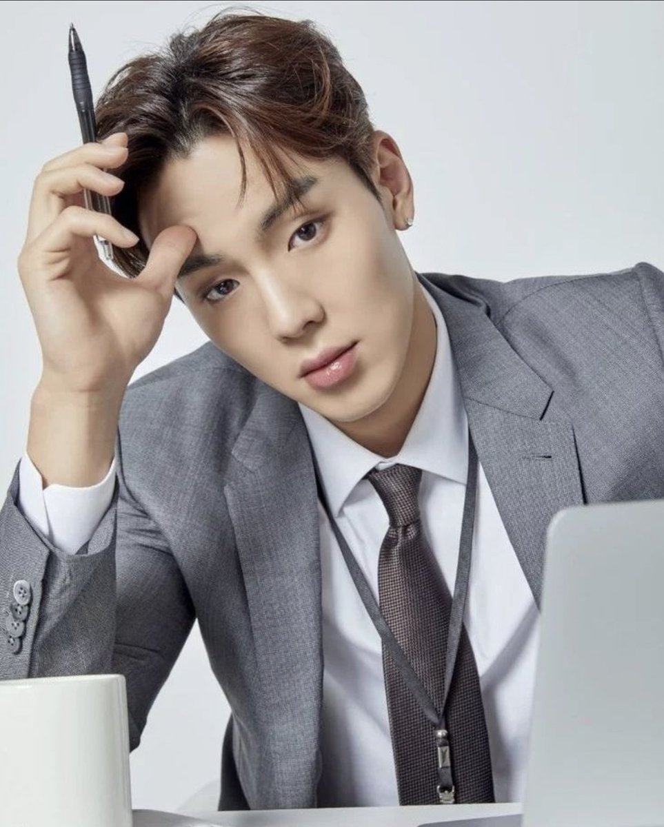 shownucb's tweet image. 337 dias 
#SHOWNU @OfficialMonstaX