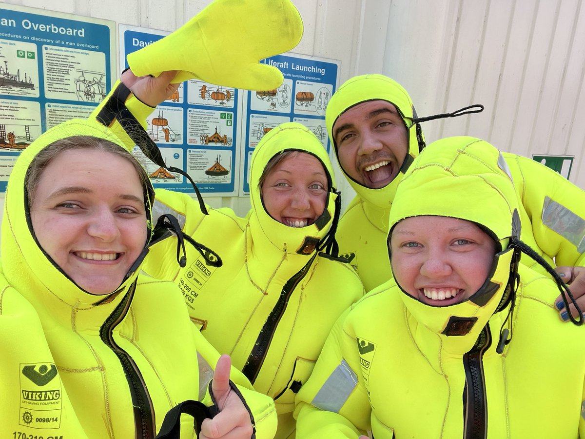 JessiBinnix's tweet photo. Rocking a different kind of yellow π
Also, we made history as the first group where everyone jumped off the higher platform into the water ππΌββοΈ (The lowest platform was required, but the higher one was just for fun π) #DisneyWish #DCLjobs #OpeningTeam #SafetyTraining #WetDrill https://t.co/TaSrQpZN5v