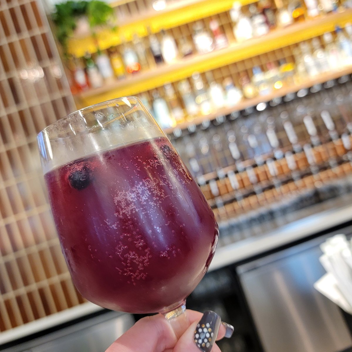 ShaySuzann's tweet photo. Cheers 🥂 to another day at #JASM2022 Just a day and a half left! @ErieFishGuy https://t.co/n0kXtBY5Hq