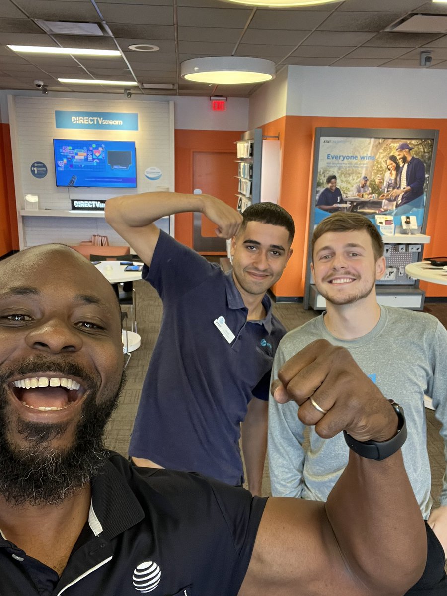 Clearwater Bay team prospecting during downtime!!! <a href="/NicoleKHinojosa/">Nicole Hinojosa</a> 
<a href="/One_FLA/">OneFLA</a> <a href="/HustleCoastFL/">Hustle Coast</a> <a href="/DanielaCarla00/">Daniela Edmondson</a>