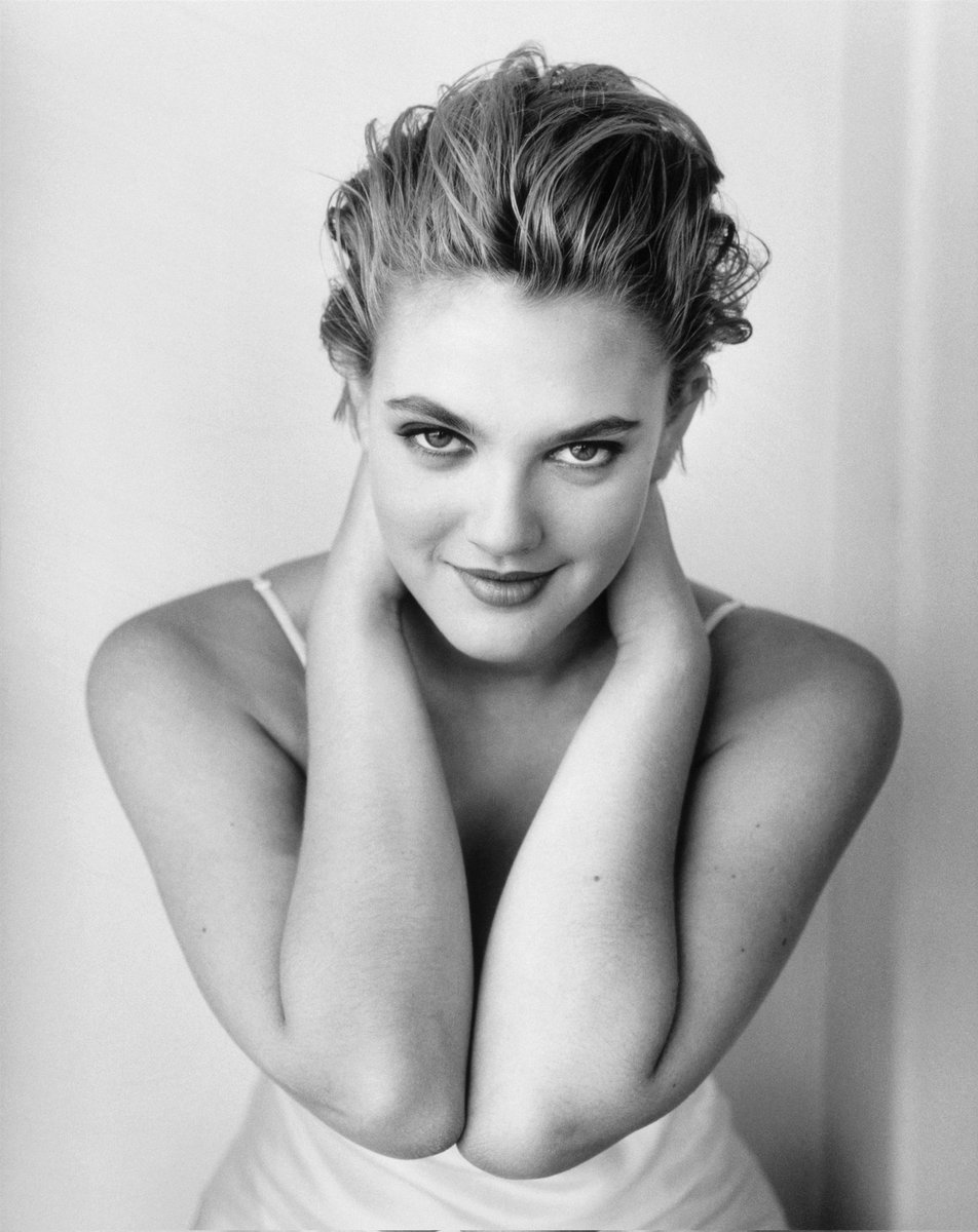 FabioMatteuzzi's tweet photo. #DrewBarrymore by #LanceStaedler for #DetailsMagazine. June 8, 1993 #actress #model #90s @jmlpyt @ludovic_photos @zoesfeatherboa @ropatrokola @Intuitive_PS @Wahrhaftig @Tribe_XX @karenshane63 @JonJimMiller @piyushdhruve11 @Kevin10919728 @HotModelsCelebs @UKCelebModels https://t.co/w9tjM2GBqW