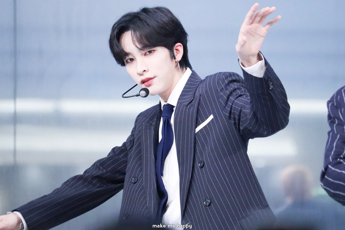 pen__camera's tweet photo. 220517 OnlyOneOf japan 1st album release event Sunshine City 2부 
 #온리원오브 #OnlyOneOf #나인 #Nine https://t.co/JeB83xrNBd