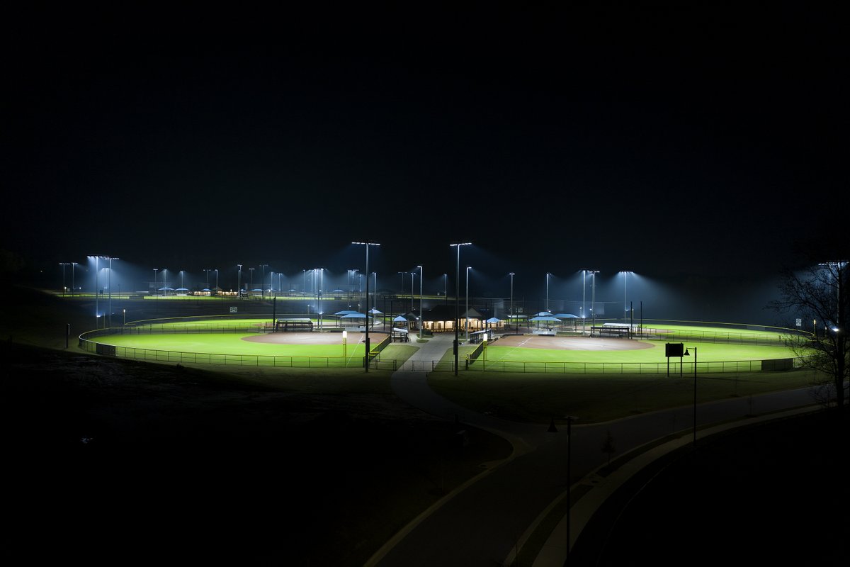 MuscoLighting's tweet photo. A dream nearly 20 years in the making, Daphne Sports Complex features 10 baseball/softball fields lit with Musco’s TLC for LED® technology to provide superior visibility for players, as well as a dark, restful night for neighbors. Learn more at https://t.co/hdX396sGYS. https://t.co/LfF3cBpyiG