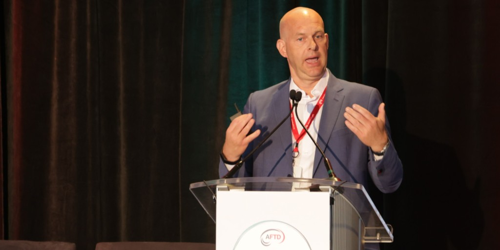 AFTDHope's tweet photo. Dr. Martijn Muller spoke on disadvantages of #labbased assessments for #MotorImpairment. Symptoms can fluctuate over a day… #WearableTech can provide data at shorter intervals, offering a more accurate picture.
#AFTDHollowaySummit2022 @CPathInstitute https://t.co/VYdivAMPhK
