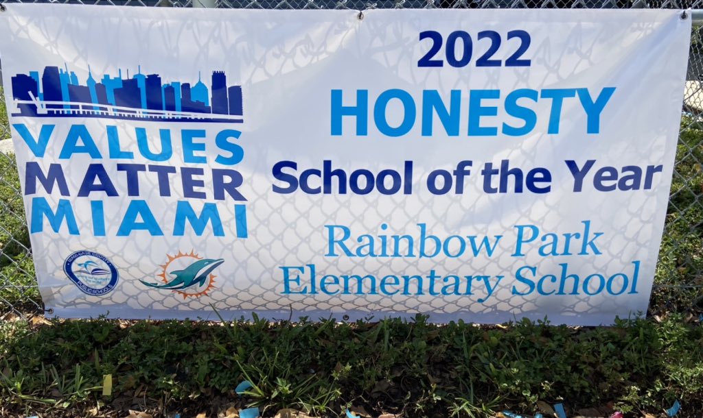RainbowParkElem's tweet photo. At Rainbow Park, instilling great values matter each and every day! Thank you @StdtSvcsMDCPS @MDCPS for this amazing recognition as the 2022 school of Honesty! #valuesmatter #honesty #trojanpride #launchingalegacy  🏆🥇@MDCPSNorth @MDCPSETO https://t.co/6VDbel9R4C