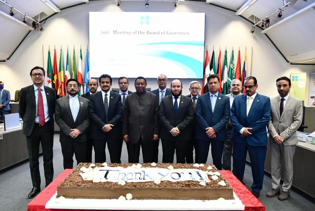 #OPEC Board of Governors held a valedictory session to honor #HEMohammadBarkindo's remarkable achievements as the Organization's SG over the past six years. They praised the SG for his accomplishments in the global oil industry, specifically among #OPEC &amp; non-OPEC countries.