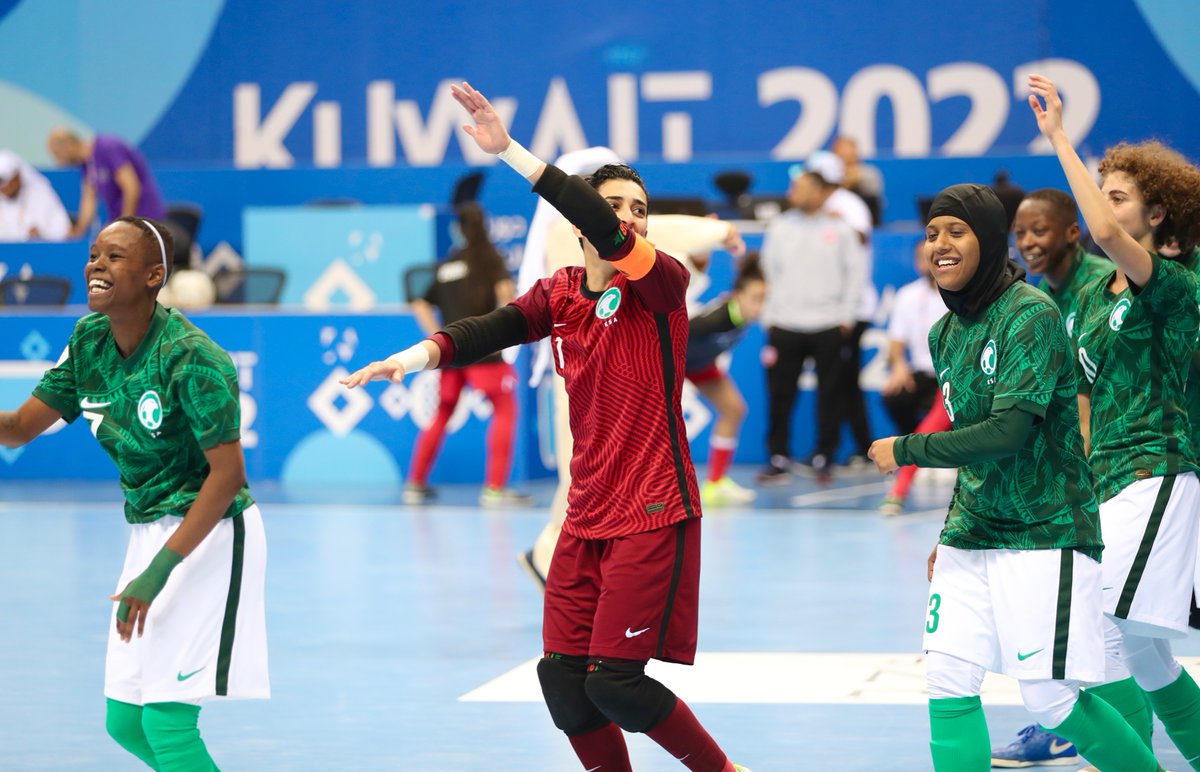 TeamSaudi's tweet photo. 📸💚'
بثنائية البنـدري الهوساوي ⚽️⚽️
أفراح الأخضر .. مستمرة 🇸🇦💪

#دورة_الألعاب_الخليجية https://t.co/hcqGX53gno