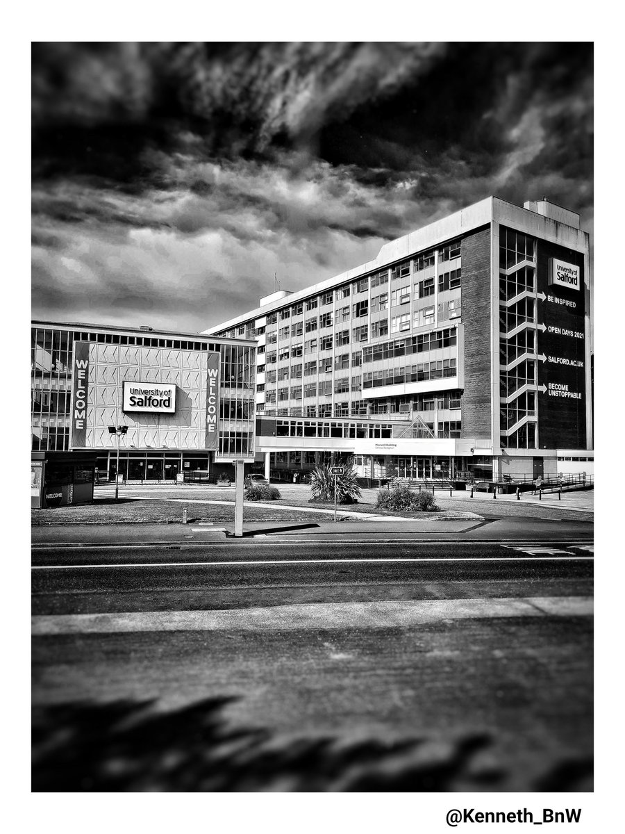 Kenneth_bnw's tweet photo. Shot on ���📱: Samsung S20 FE
----------
#manchester #streetphotography #Photography #photographer #blackandwhite #bnw #bnw_captures #bnwphotography #Monochrome #SamsungGalaxy #withGalaxy #samsung #streetphotos #photooftheday
#appicoftheweek https://t.co/LE9EMK4Mb3