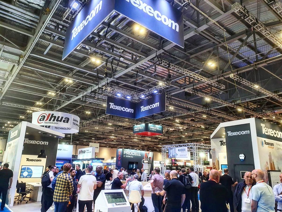 AmbushSec's tweet photo. Fantastic day at the @IFSEC 2022 exhibition, with our technical sales director Sam and associate director Georgia meeting current and new suppliers 😀 
.
.
.
.
.
.
#ambushsecurity #securityprofessionals #securitycompany #securitybusiness #cybersecurity #homesecurity #safety https://t.co/ItBOOSzYwA